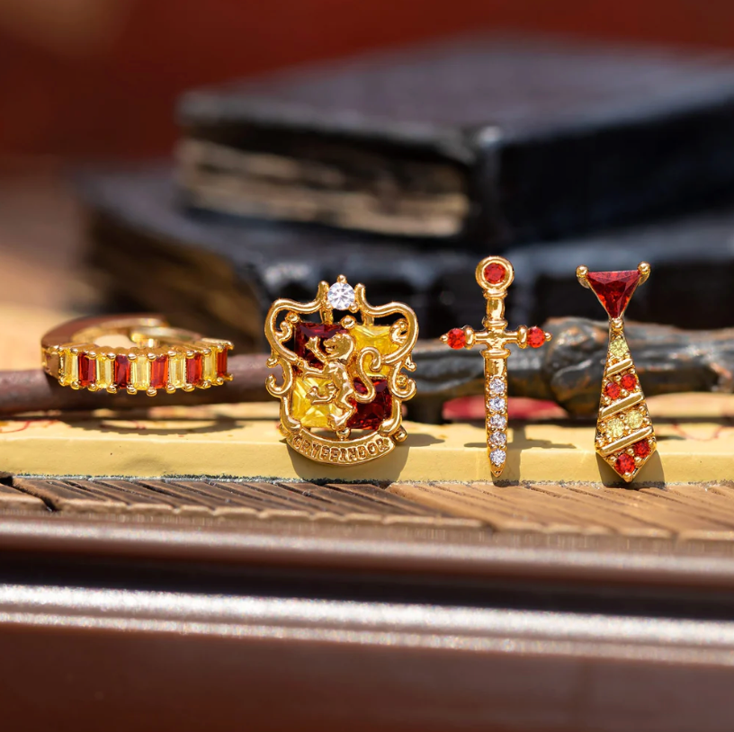 Conjunto de Brincos Harry Potter - Casa Grifinória