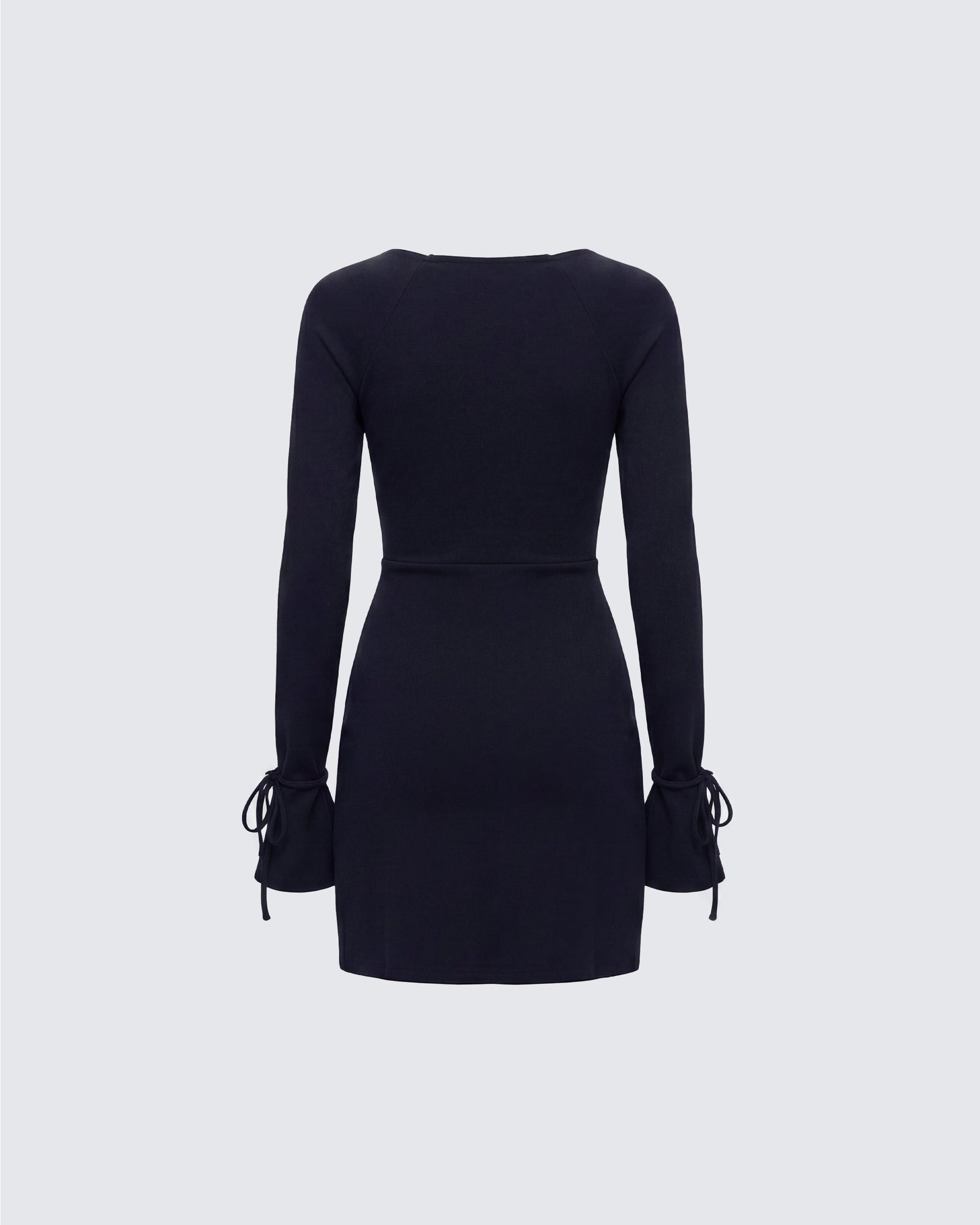Vestido Curto Kesia Preto