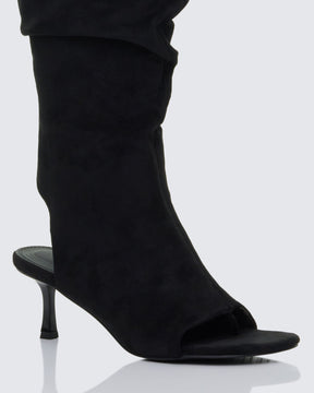 Bota Stormi Preta de Camurça Sintética Peep Toe